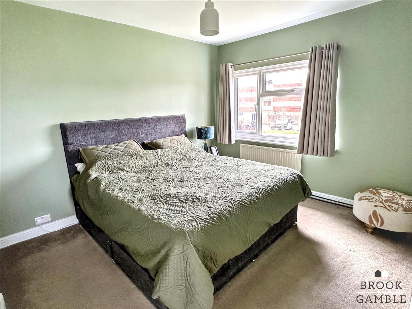 4 Bedroom House. Langney Rise in Eastbourne,  10